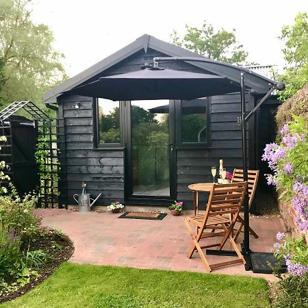Melford Allotment Shed-Vintage Lodge Suffolk Long Melford Exteriör bild